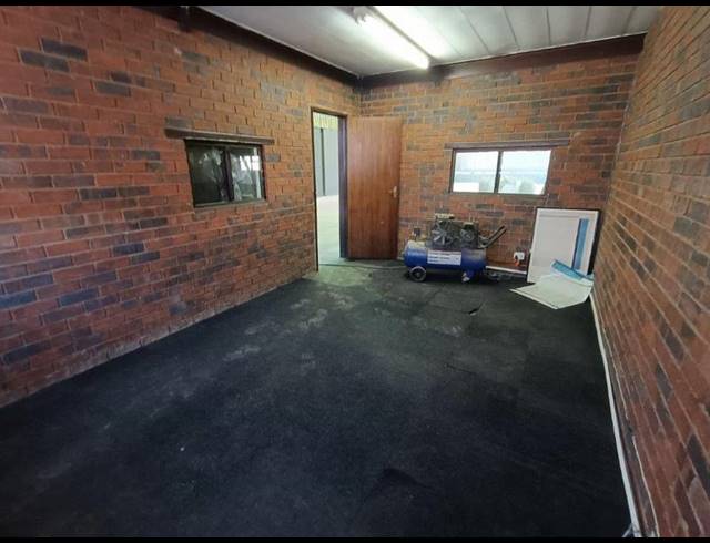 INDUSTRIAL PROPERTY TO RENT IN ROBERTVILLE